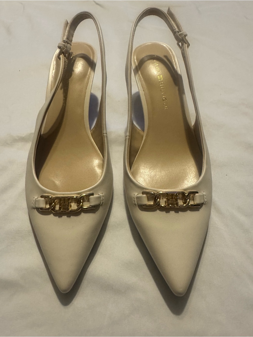 Tommy Hilfiger Ivory Pointed Slingback Mules with Gold Chain